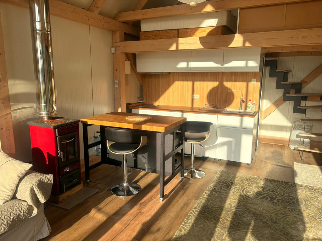 Nature Loft | Moduļu māja Doles salā ar skatu uz Daugavu