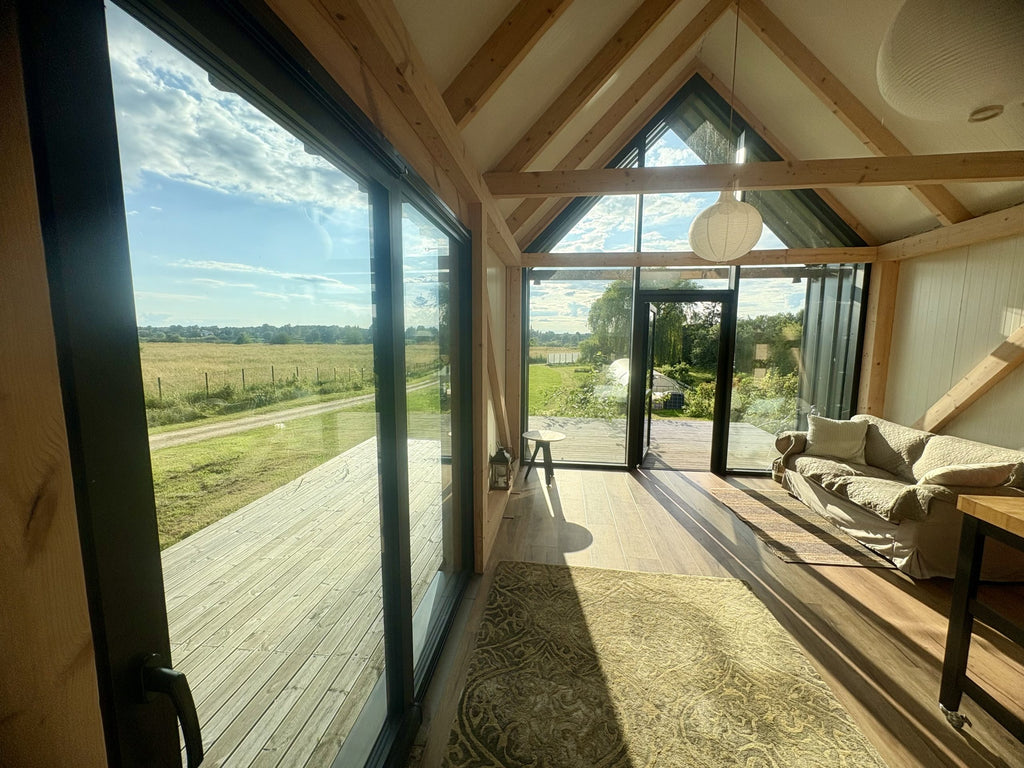 Nature Loft | Moduļu māja Doles salā ar skatu uz Daugavu